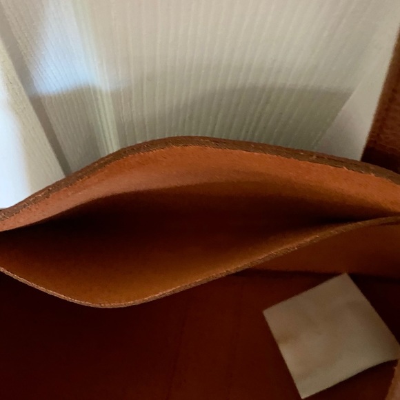 Purse - Picture 3 of 3